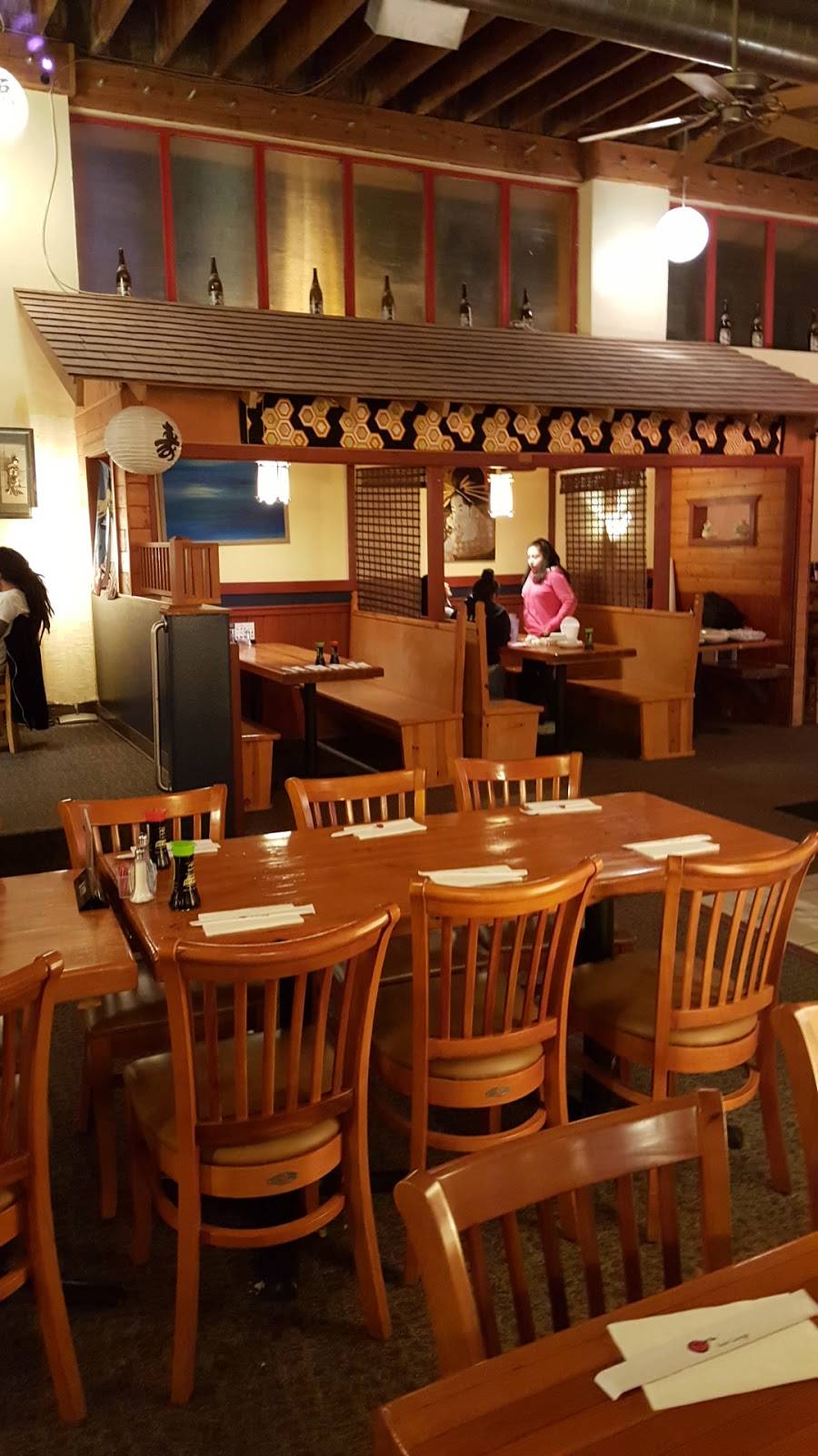 Tora Sushi Lounge | restaurant | 619 Broadway St, Seaside, OR 97138, USA | 5037385226 OR +1 503-738-5226