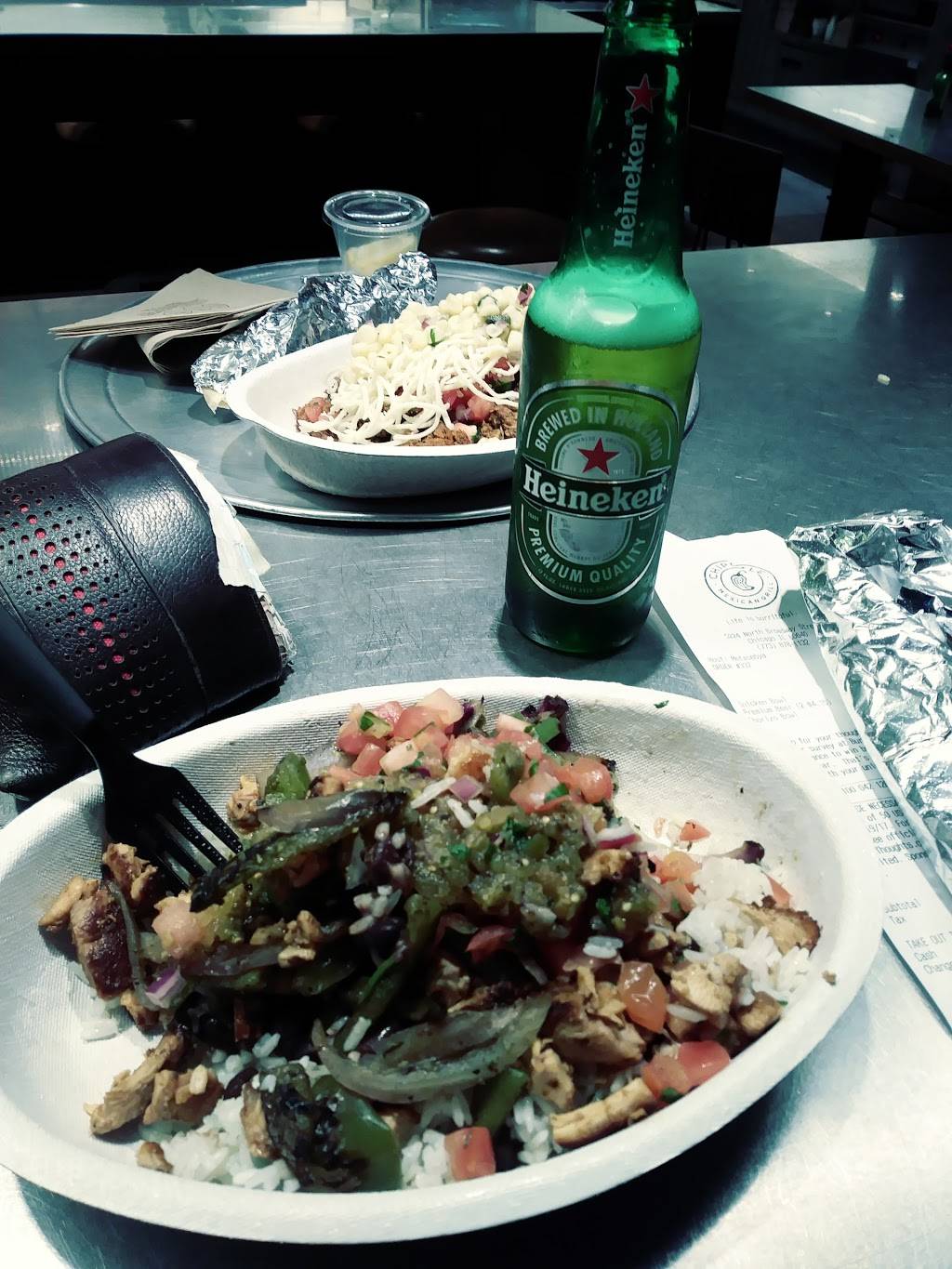 Chipotle Mexican Grill | restaurant | 5224 N Broadway Ste 102, Chicago, IL 60640, USA | 7738781132 OR +1 773-878-1132