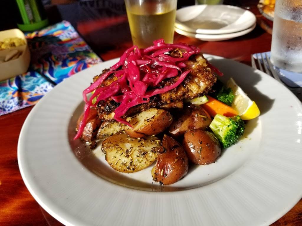 Wrightsville Beach Brewery | restaurant | 6201 Oleander Dr, Wilmington, NC 28403, USA | 9102564938 OR +1 910-256-4938