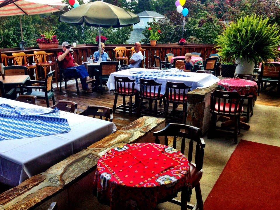 Black Horse Tavern | restaurant | 32 Waterfield Rd, Winchester, MA 01890, USA | 7813691620 OR +1 781-369-1620