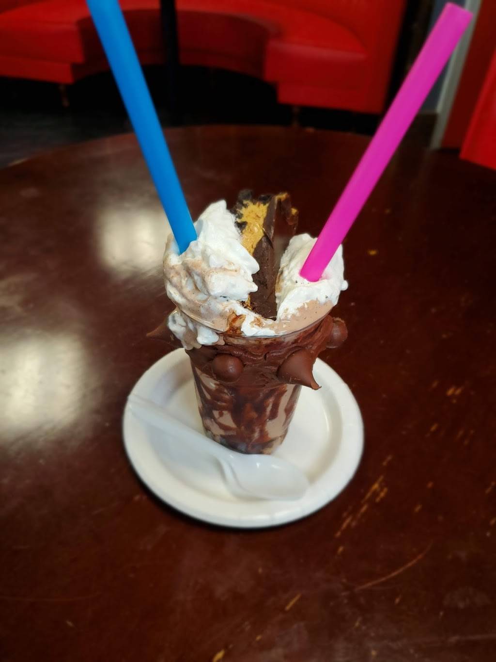 Spagburger | restaurant | 17275 E 9 Mile Rd, Eastpointe, MI 48021, USA | 5868722601 OR +1 586-872-2601