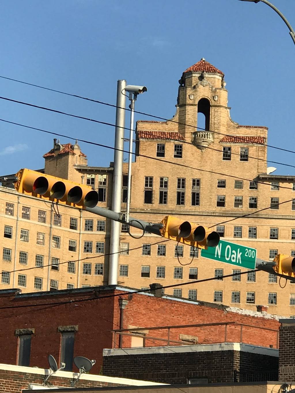 Downtown Cantina - Mineral Wells | restaurant | 306 N Oak Ave, Mineral Wells, TX 76067, USA | 9404682014 OR +1 940-468-2014