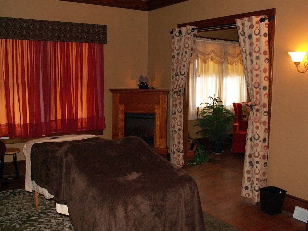 Turning Leaf Massage And Spa | restaurant | 1531 19th Ave, Moline, IL 61265, USA | 3097571111 OR +1 309-757-1111