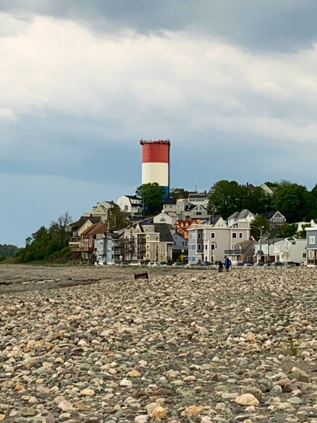 Newcomb Farms Family Restaurant | restaurant | 31 Beale St, Quincy, MA 02170, USA | 6174729641 OR +1 617-472-9641