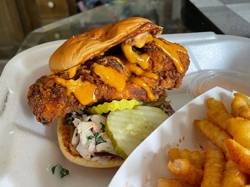 Daves Hot Chicken | restaurant | 2240 Mendocino Ave Suite C-1, Santa Rosa, CA 95403, USA | 7075822200 OR +1 707-582-2200