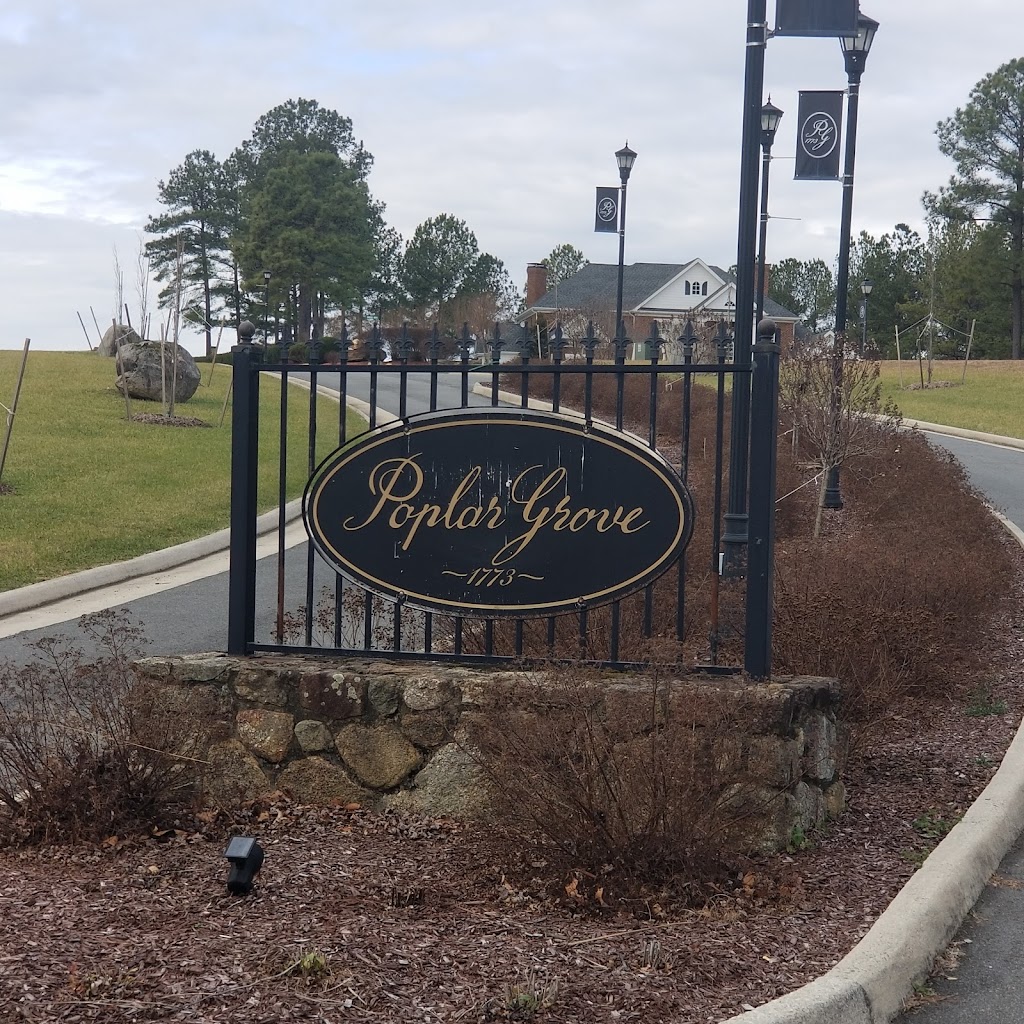 Poplar Grove Golf Club | restaurant | 129 Tavern Ln, Amherst, VA 24521, USA | 4349469933 OR +1 434-946-9933