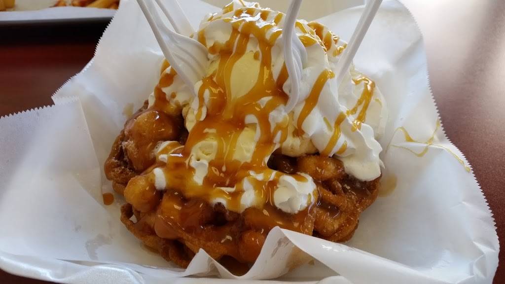 Willie J’s Burgers & More | restaurant | 2010 Club Center Dr, Sacramento, CA 95835, USA | 9162859379 OR +1 916-285-9379