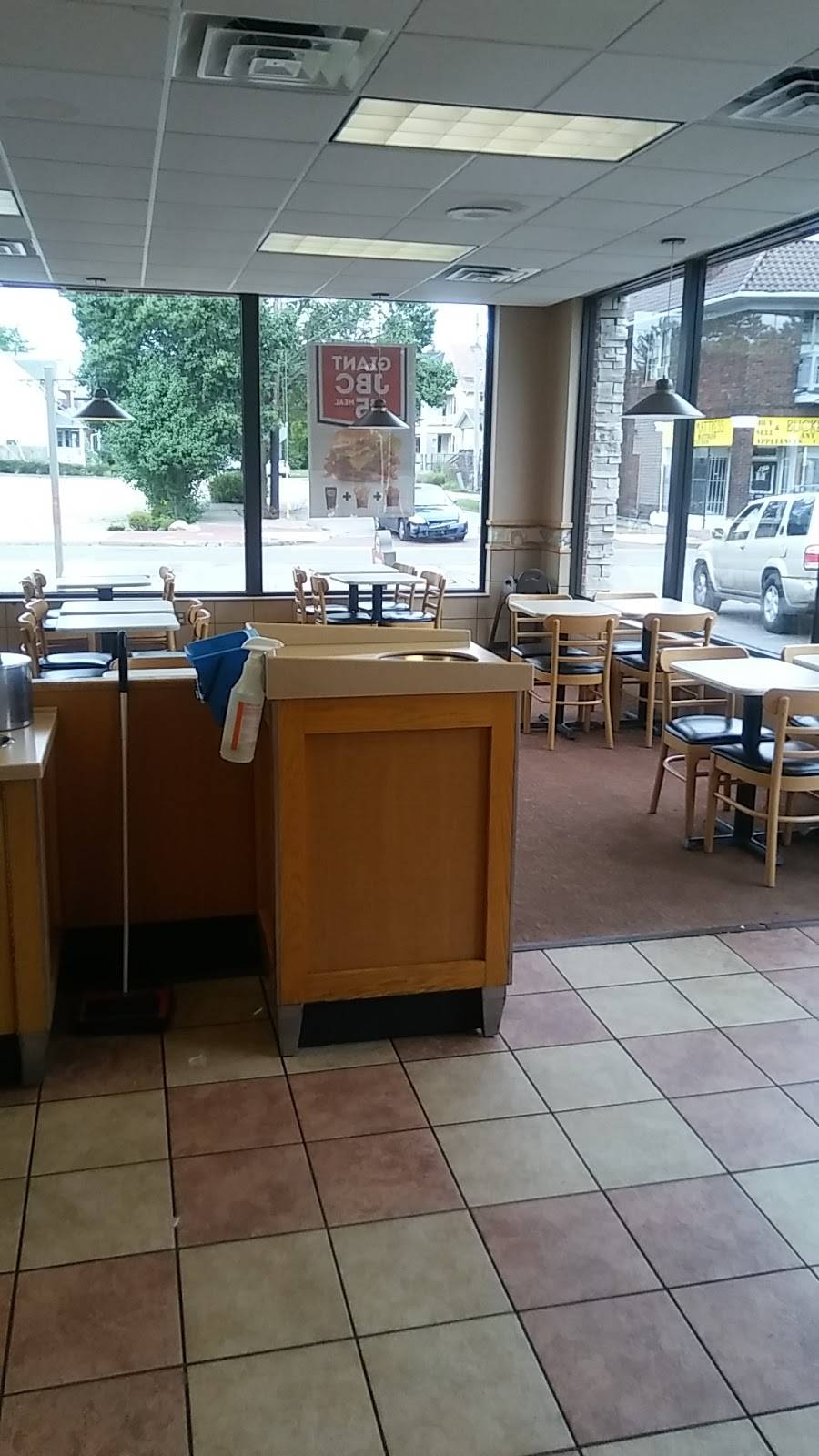 Wendys | restaurant | 12000 Buckeye Rd, Cleveland, OH 44120, USA | 2165610444 OR +1 216-561-0444