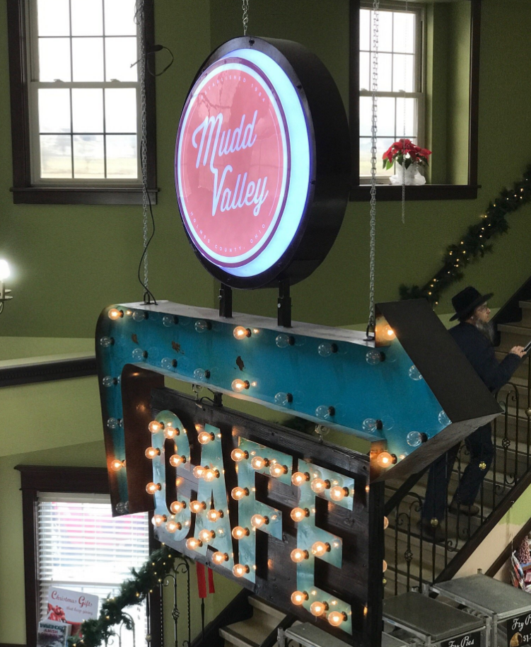 Mudd Valley Cafe & Creamery | restaurant | 2641 OH-39, Sugarcreek, OH 44681, USA | 3308522888 OR +1 330-852-2888