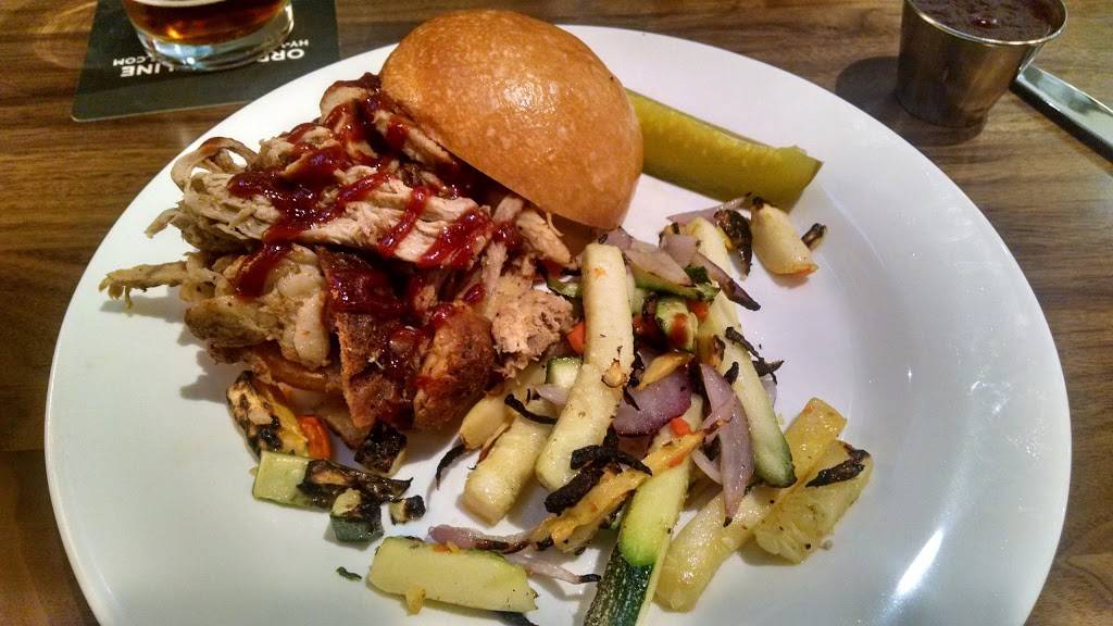 Hy-Vee Market Grille | restaurant | 16150 Pilot Knob Rd, Lakeville, MN 55044, USA | 9524239352 OR +1 952-423-9352