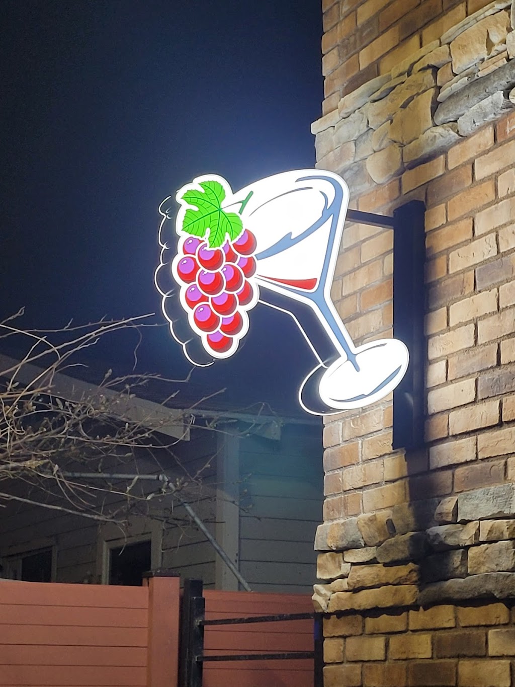 Napatini Bistro and Wine Bar | restaurant | 3088 State St Ste 100, Carlsbad, CA 92008, USA | 7603300542 OR +1 760-330-0542