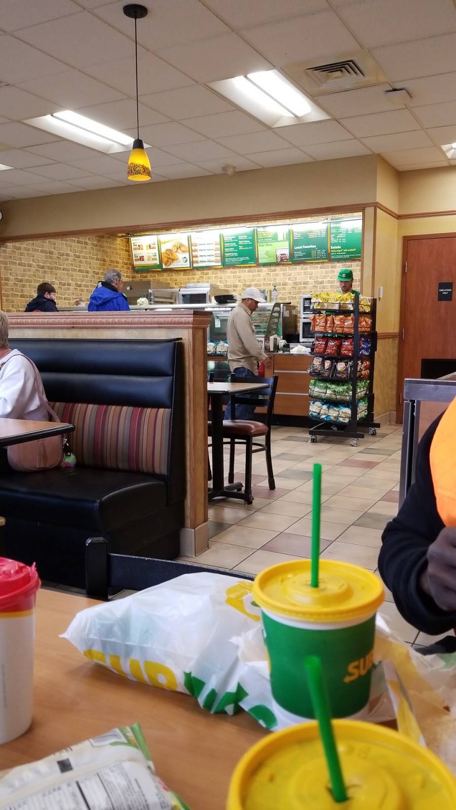 Subway | restaurant | 66377 Belmont Morristown Rd, Belmont, OH 43718, USA | 7407820198 OR +1 740-782-0198