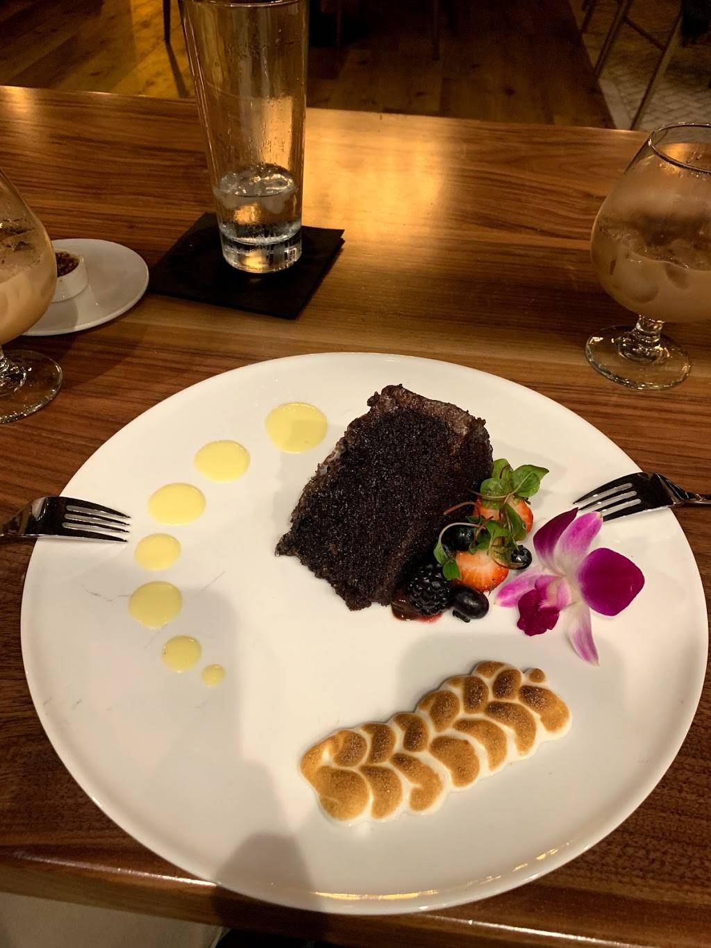 The Old Town Junction | restaurant | 24275 Main St, Santa Clarita, CA 91321, USA | 6617024888 OR +1 661-702-4888