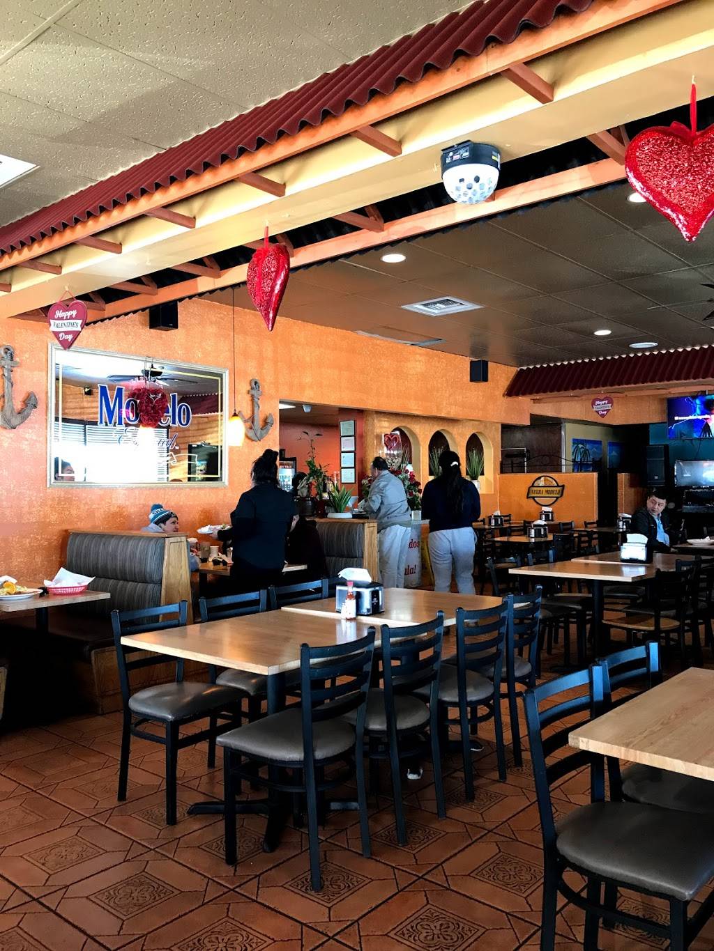 Taqueria Y Mariscos Chapala | restaurant | 303 1st St, Gilroy, CA 95020, USA | 4088428925 OR +1 408-842-8925