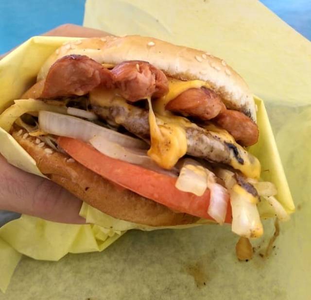 Daves Burgers | restaurant | 3396 Atlantic Ave, Long Beach, CA 90807, USA | 5624243340 OR +1 562-424-3340