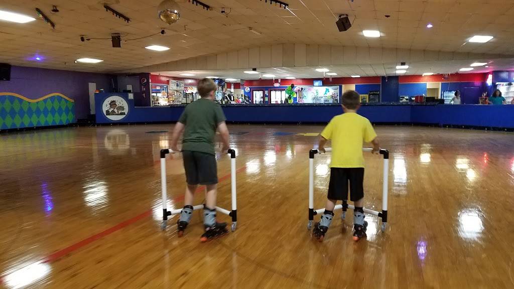 Skate Waco | meal takeaway | 401 Towne Oaks Dr, Waco, TX 76710, USA | 2547720042 OR +1 254-772-0042