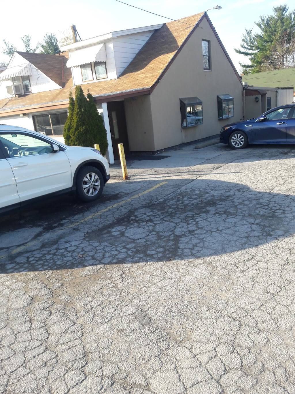 Hecks Restaurant & Catering | restaurant | 610 E Park Ave, Columbiana, OH 44408, USA | 3304824458 OR +1 330-482-4458