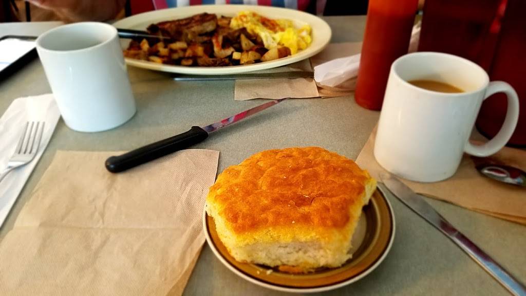 Lotties Diner | restaurant | 5790 Old Hwy 411, Benton, TN 37307, USA | 4233388513 OR +1 423-338-8513