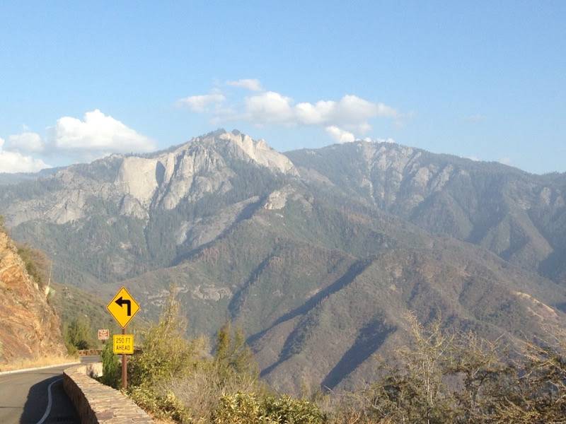 Pizza Hut | meal takeaway | 416 E Tulare Ave, Visalia, CA 93277, USA | 5597341100 OR +1 559-734-1100