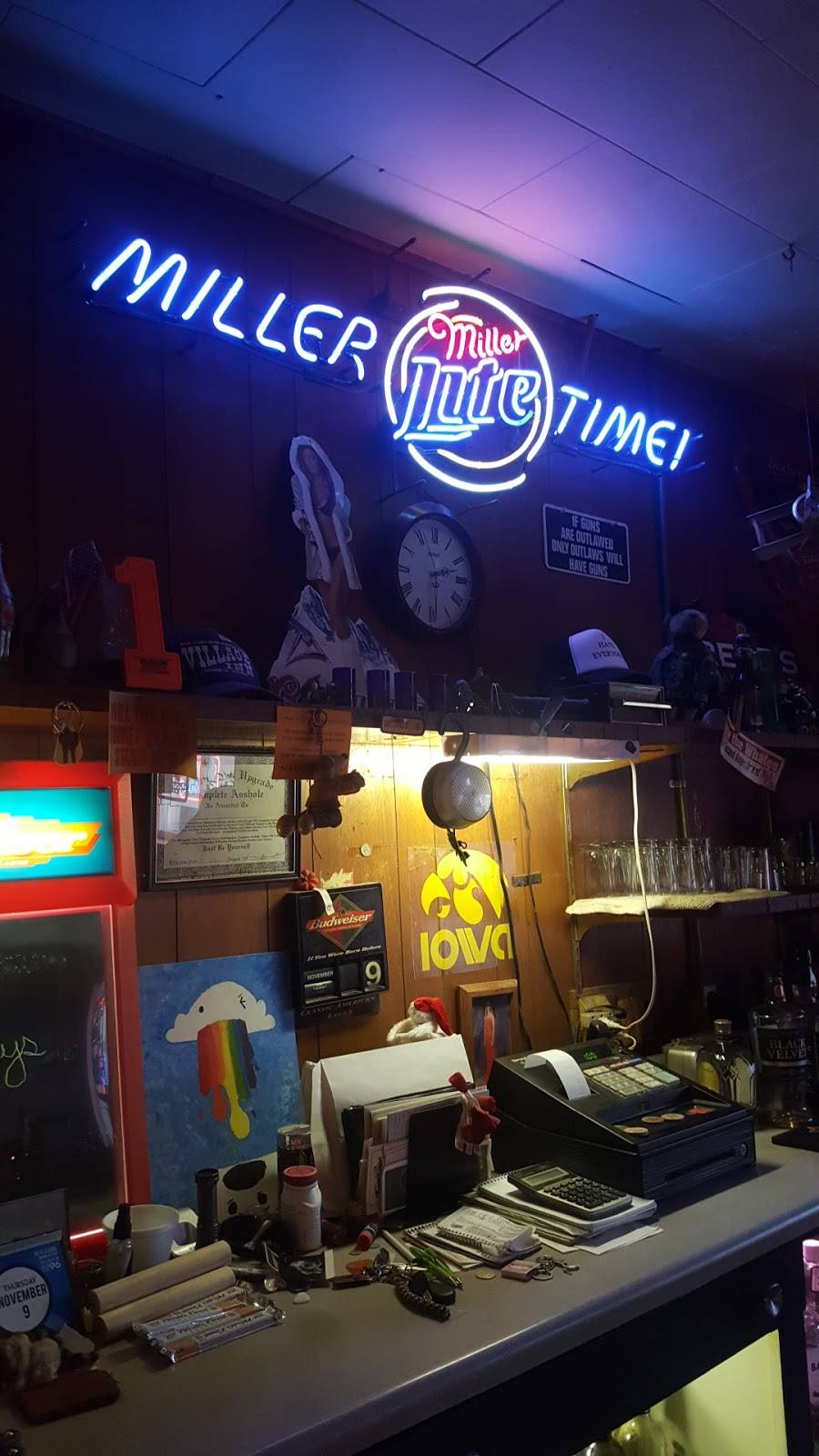 Village Inn | restaurant | 105 Main St, Liscomb, IA 50148, USA | 6414969998 OR +1 641-496-9998