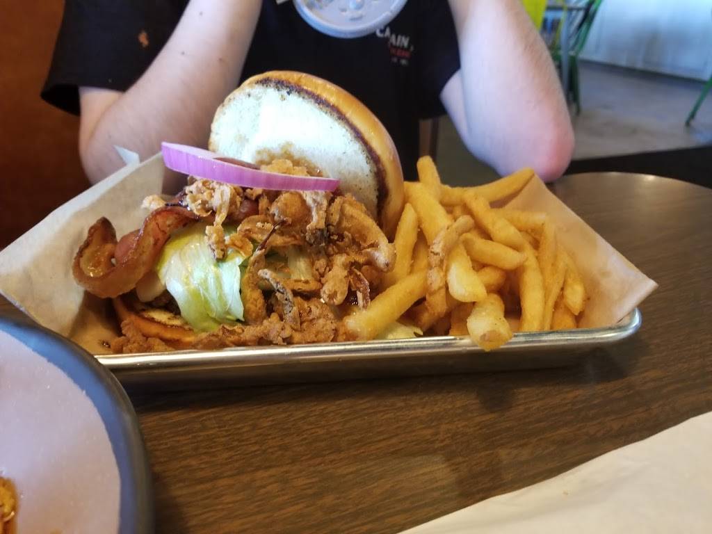 Captain Jack’s Smokehouse | restaurant | 960030 Gateway Blvd, Fernandina Beach, FL 32034, USA | 9043103611 OR +1 904-310-3611