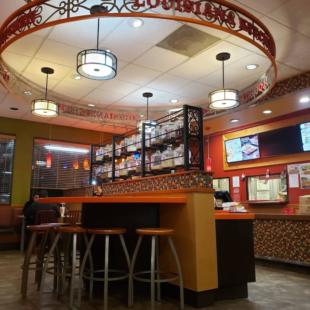 Popeyes Louisiana Kitchen | restaurant | 14723 Rinaldi St, San Fernando, CA 91340, USA | 8183614142 OR +1 818-361-4142