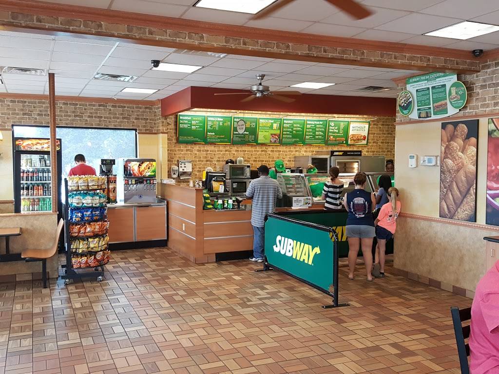 Subway | restaurant | 2065 Confederate Blvd, Appomattox, VA 24522, USA | 4343520930 OR +1 434-352-0930