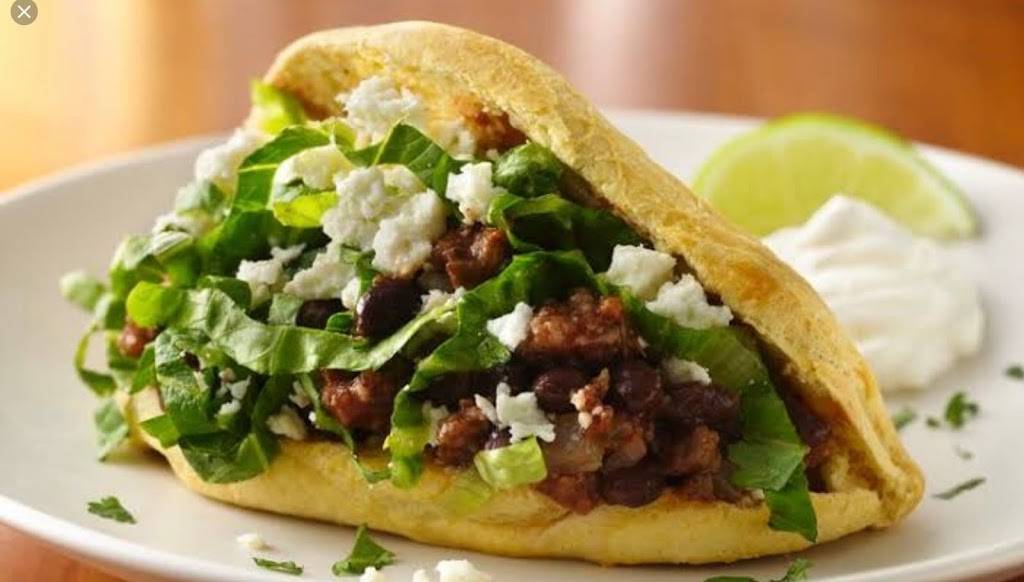 El charro tapatío restaurant | restaurant | 3418 W Baker St, Plant City, FL 33563, USA | 8136528243 OR +1 813-652-8243