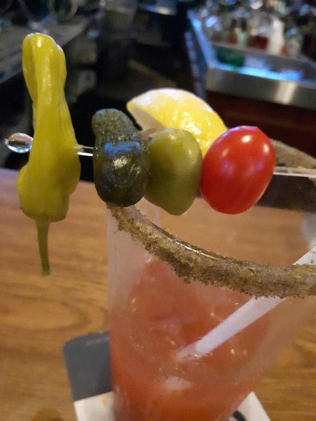 Edelweiss Tavern | restaurant | 600 Doon Village Rd, Kitchener, ON N2P 1G6, Canada | 5197480221 OR +1 519-748-0221