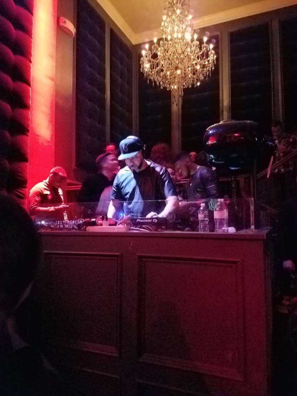 Mister East | night club | 2401 N Wood Ave, Roselle, NJ 07203, USA | 9082418396 OR +1 908-241-8396