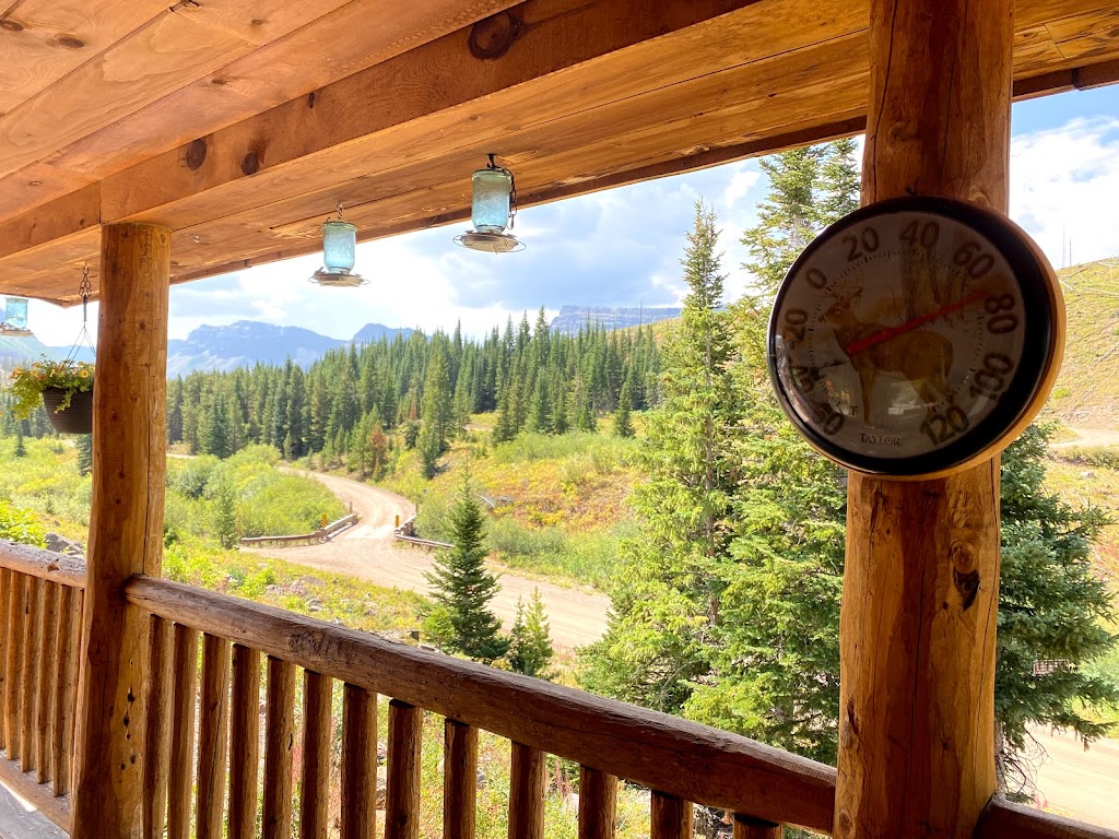 Trappers Lake Lodge | restaurant | 7700 Trappers Lake Rd, Meeker, CO 81641, USA | 9708783336 OR +1 970-878-3336