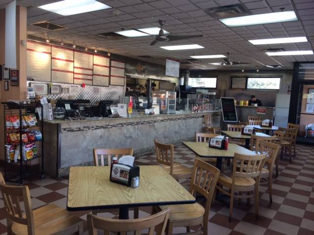 Ruggieris | restaurant | 170 N Main St, Middleton, MA 01949, USA | 9787779800 OR +1 978-777-9800