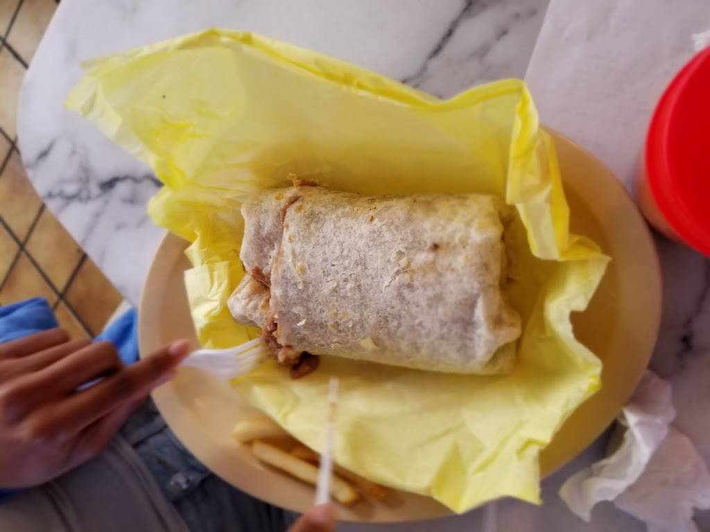 Family Basket Restaurant | restaurant | 670 7th St, Perris, CA 92570, USA | 9519435050 OR +1 951-943-5050