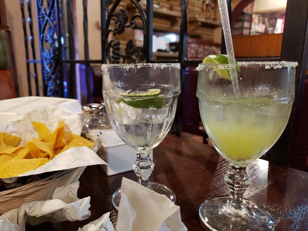 El Campesino | restaurant | 4048 Lincoln Way E, Massillon, OH 44646, USA | 3304778731 OR +1 330-477-8731