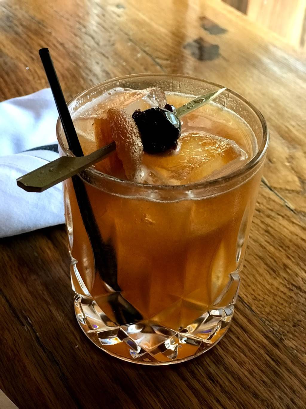 FARM Bluffton | restaurant | 1301 May River Rd, Bluffton, SC 29910, USA | 8437072041 OR +1 843-707-2041