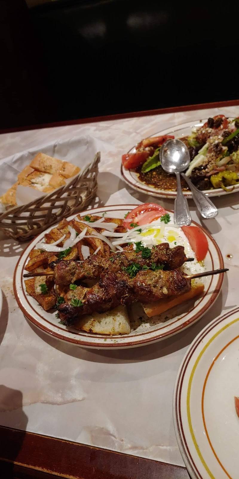 Pizza Plaza | restaurant | 601 E Northern Lights Blvd, Anchorage, AK 99503, USA | 9072741735 OR +1 907-274-1735