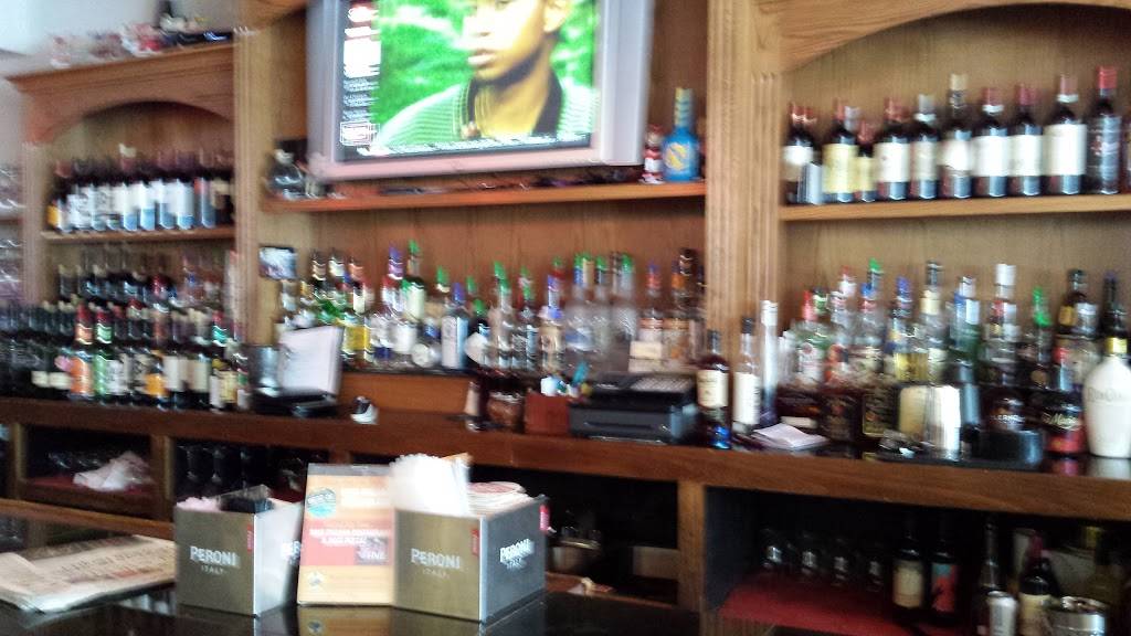 Mama Mias Pizza & Cafe | restaurant | 185 Ballston Ave, Saratoga Springs, NY 12866, USA | 5185837783 OR +1 518-583-7783