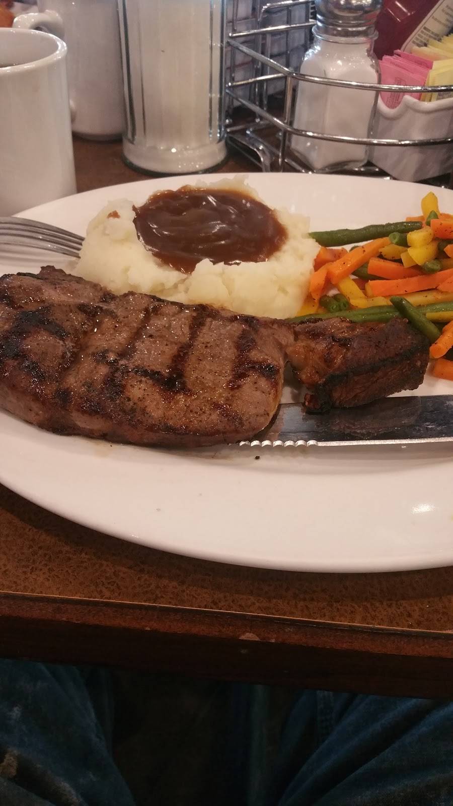 Jims Family Restaurant | restaurant | 1728 Park Ave, Riverton, UT 84065, USA | 8014467670 OR +1 801-446-7670