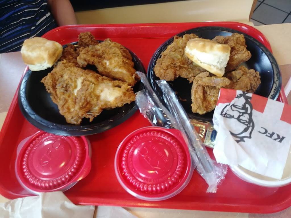 KFC | restaurant | 1017 Woodward Ave, Chippewa Falls, WI 54729, USA | 7157234771 OR +1 715-723-4771