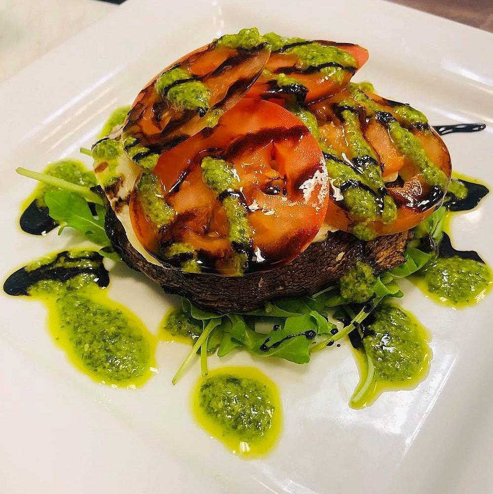 Red Star Charles Village | restaurant | 3224 St Paul St, Baltimore, MD 21218, USA | 4439485539 OR +1 443-948-5539