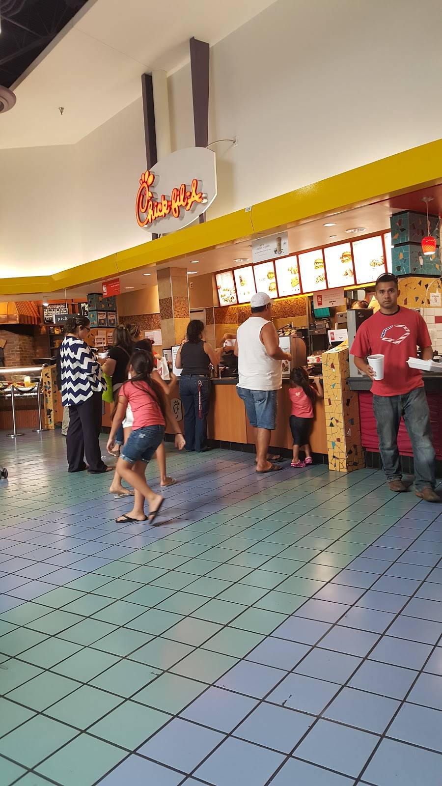 Chick-fil-A South Park Mall | meal takeaway | 2310 SW Military Dr Ste 108, San Antonio, TX 78224, USA | 2109271680 OR +1 210-927-1680