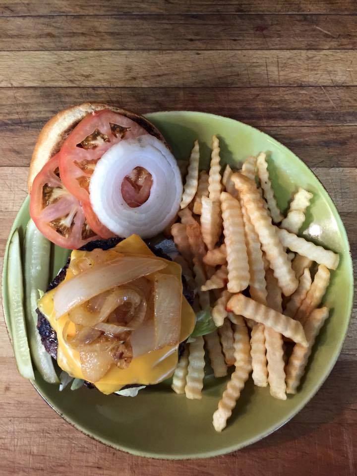 Angies Sports Bar & Pizzeria | restaurant | 8352 S Pulaski Rd, Chicago, IL 60652, USA | 7737358527 OR +1 773-735-8527