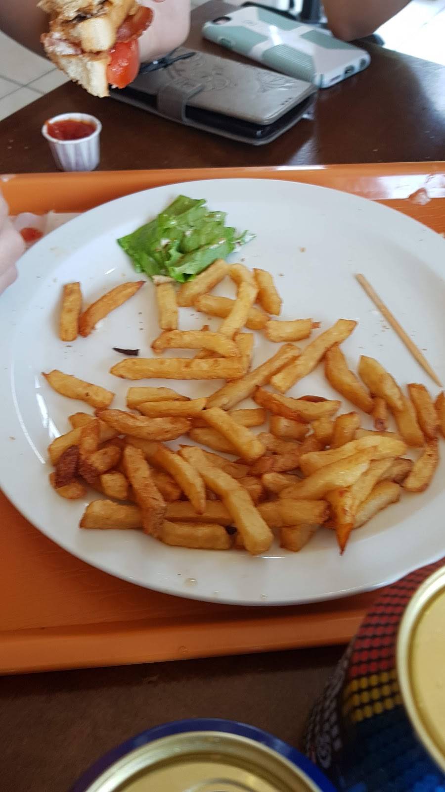 Restaurant Chez LUMA | restaurant | 3135 Rue Wellington, Verdun, QC H4G 1T2, Canada | 4383817411 OR +1 438-381-7411