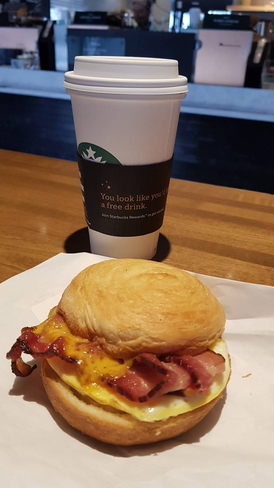 Starbucks | cafe | 6091 W Irlo Bronson Memorial Hwy, Kissimmee, FL 34747, USA | 4073968757 OR +1 407-396-8757