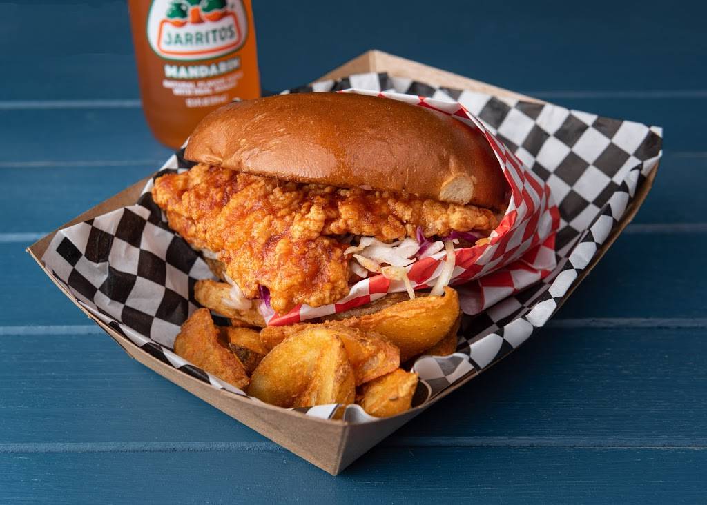 Fly to the Chicken | restaurant | 2117 E Ball Rd, Anaheim, CA 92806, USA | 7148335770 OR +1 714-833-5770