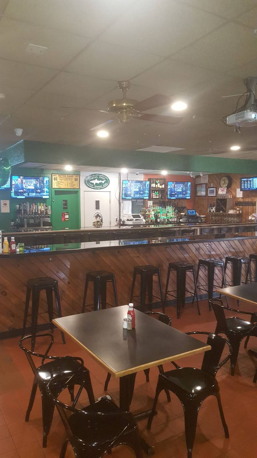 Tullamore Tavern | restaurant | 2247 W Shore Rd, Warwick, RI 02889, USA | 4017383333 OR +1 401-738-3333