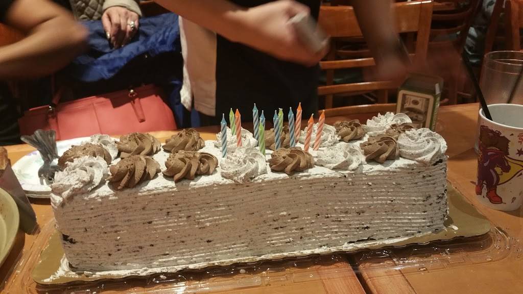 Shakeys Pizza Parlor | restaurant | 16940 Slover Ave, Fontana, CA 92337, USA | 9098290988 OR +1 909-829-0988