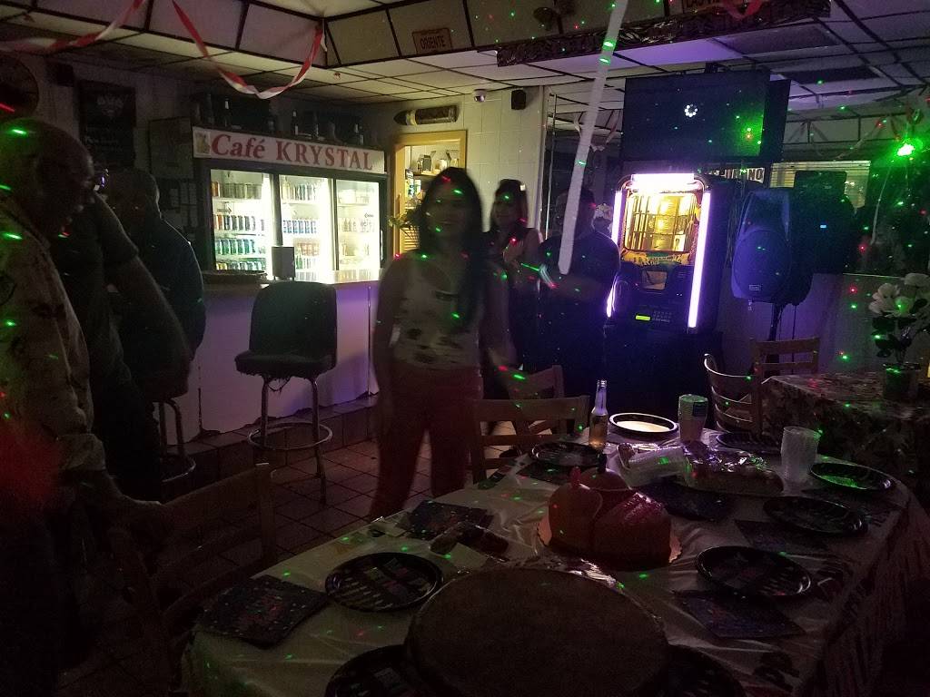 Cafe Krystal | restaurant | 3804 W 12th Ave, Hialeah, FL 33012, USA | 3055578751 OR +1 305-557-8751