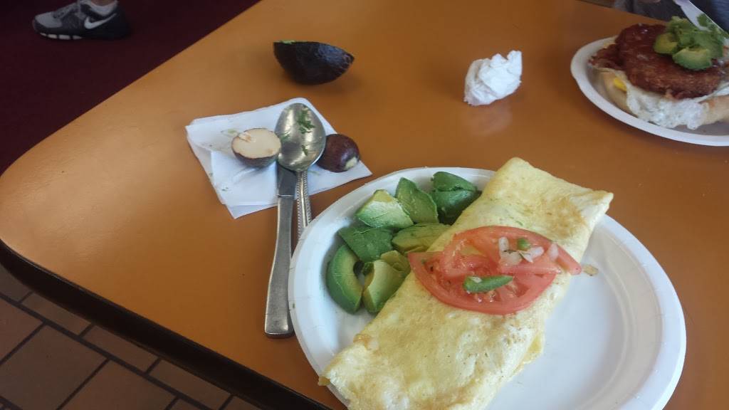 Mr. Macs Canteen | restaurant | 2004 Bridgeport Ave, Milford, CT 06460, USA | 2038741515 OR +1 203-874-1515