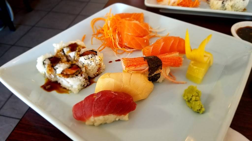 Yoshi Japanese Restaurant | restaurant | 373 Wilson St #2, Brewer, ME 04412, USA | 2079899688 OR +1 207-989-9688